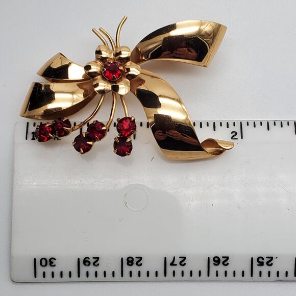 Gold Filled Red Rhinestone Brooch Bow Ribbon Pin Jordan 1/20 10K GF Vintage 40s - Picture 2 of 7